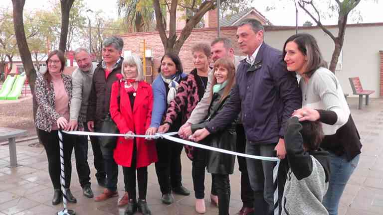 Inauguraron Plazoleta «Arsenio Dagatti» en Barrio Bertossi
