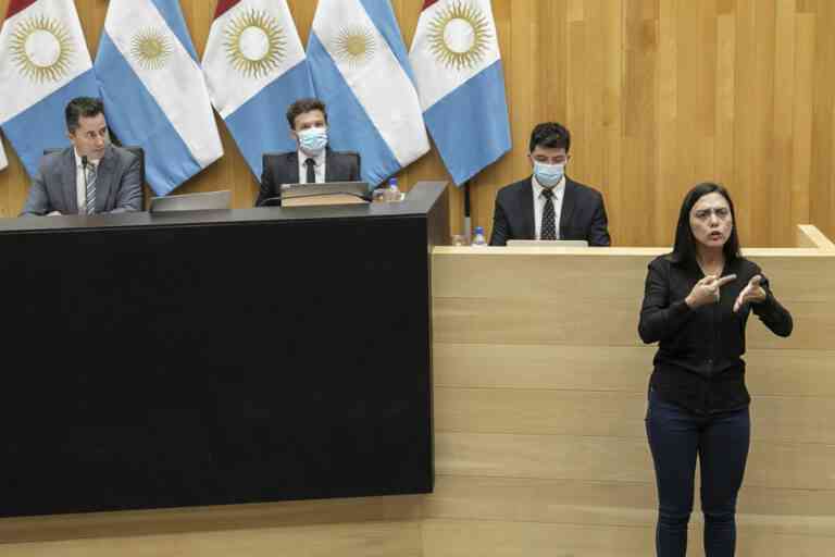 Lengua de Señas en Legislatura de Córdoba: Traducen todas las sesiones