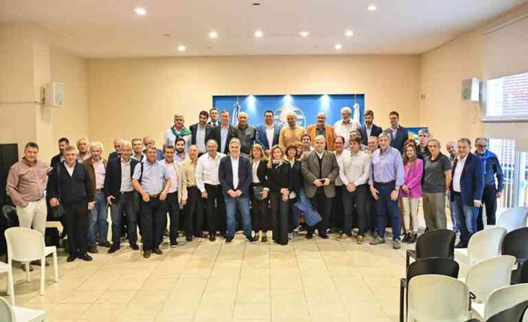 Llaryora reunió a Cooperativas y Mutuales del Interior Provincial