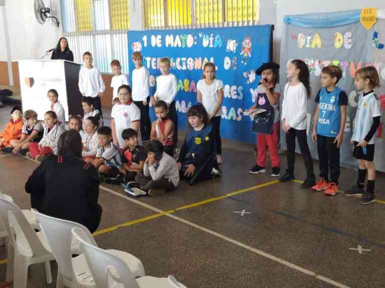 Nivel Primario y Secundario del IECS Centro Social «Domingo F. Sarmiento» conmemoraron día del Trabajador