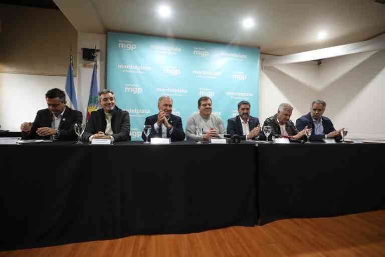 Schiaretti firmó convenio de Asistencia Turística con Mar del Plata