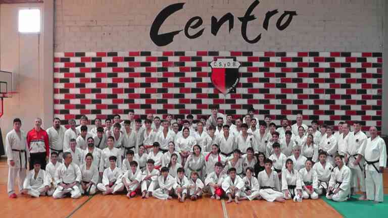 Resumen Deportivo: Karate, Gimnasia, Basquet, Fútbol…