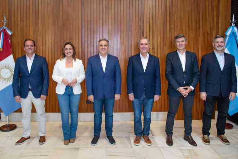 Myriam Prunotto acompaña a Martín Llaryora en la fórmula de Candidatos Oficialistas. Ileana Quaglino integra la lista