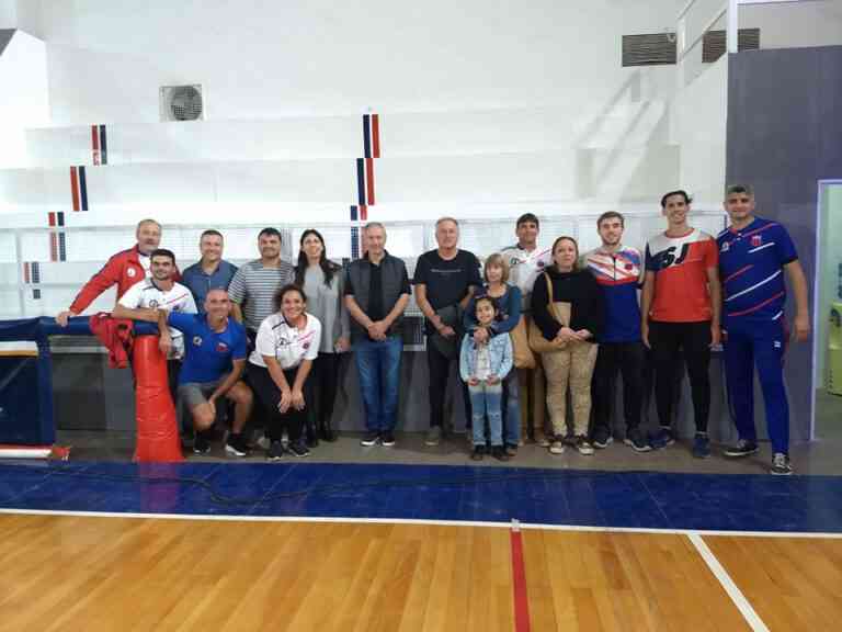 Club San Jorge inauguró tribuna y ampliación de vestuario en Polideportivo