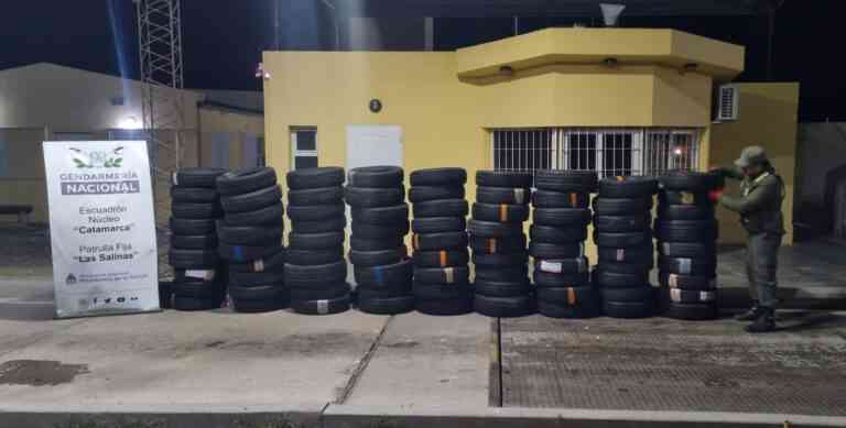 Gendarmería: En operativo secuestran más de 100 neumáticos de contrabando