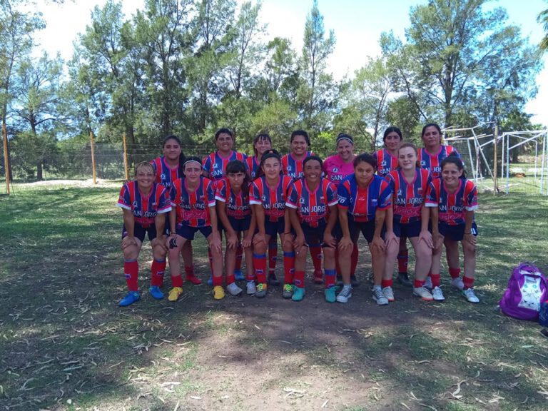 Fútbol Femenino: San Jorge espera por su rival en semifinales