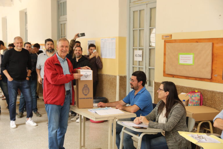 Schiaretti: «Esperamos con tranquilidad la expresión del pueblo en las urnas»