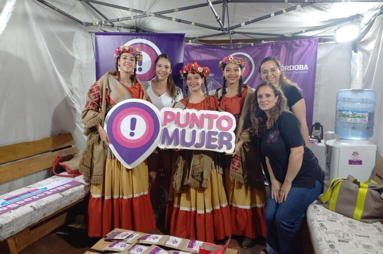 «Punto Mujer» recorre los diferentes Festivales a lo largo de la Provincia