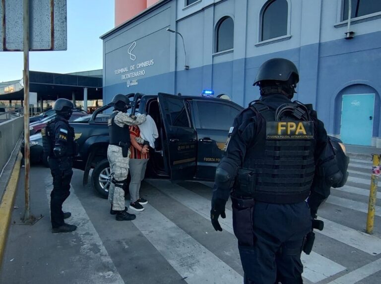 Operativo FPA: Detuvieron a una mujer en Terminal de Córdoba